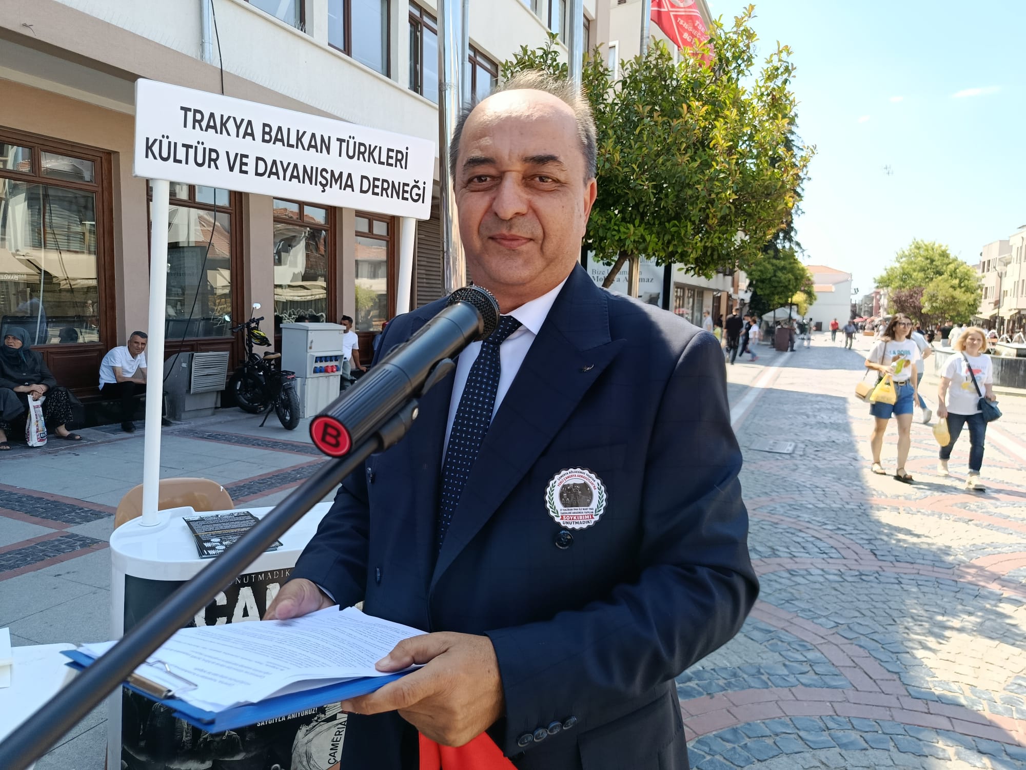 Yunanistan'ın kuzeybatısında 1944-1945 yılları arasında binlerce Müslüman Arnavut'un katledilmesiyle sonuçlanan Çamerya Katliamı’nın 82’nci yıl dönümü kapsamında Edirne’de anlamlı bir sergi açıldı.